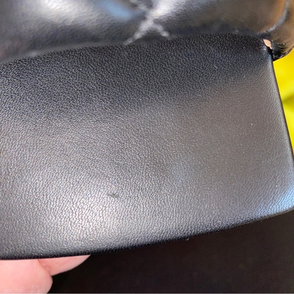 BOTTEGA VENETA Quilted Padded Flat Sandals In Black Leather 37. - Picture 10 of 10